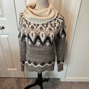 COPY - Abercrombie and Fitch size S cotton blend turtleneck